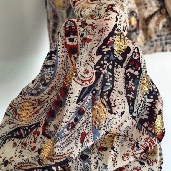 Fashion Nova Twist Front Crop Top - Picture 4 of 4